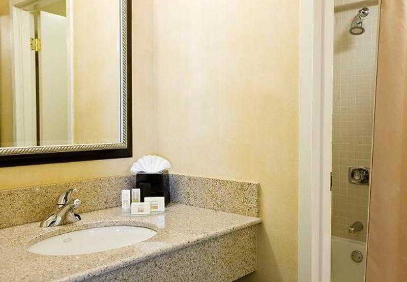 Courtyard By Marriott Denver Central Park Luaran gambar